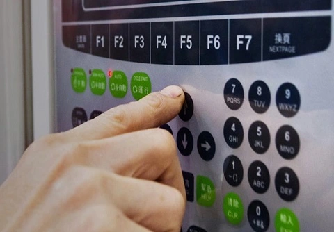 Tillämpning av Membran switch i bilindustrin